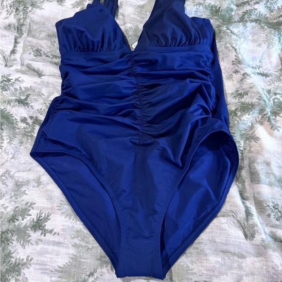 Tommy Bahama Other - NWT Tommy Bahama Island Sculpt Swimsuit in Deep Blue